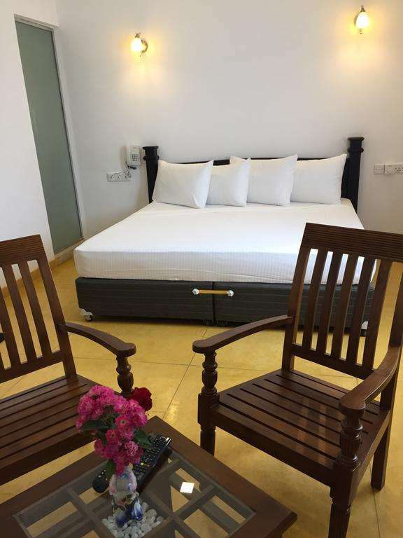 רמבודה Glenloch Tea Factory Hotel חדר תמונה